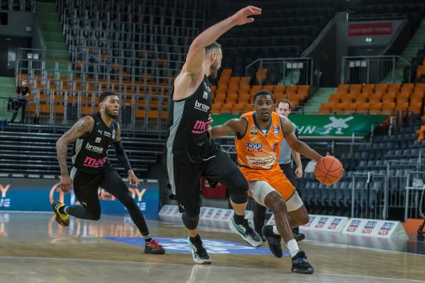 利物浦中卫 利物浦中卫